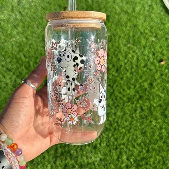 Bluey And Friend Glass Can, Comes With Wooden Lid& Glass Straw - Picture 2 of 4